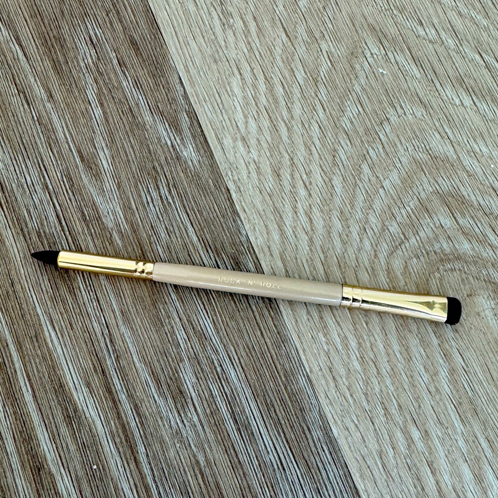 Limited Edition Bare Minerals Rock N Roll Brush